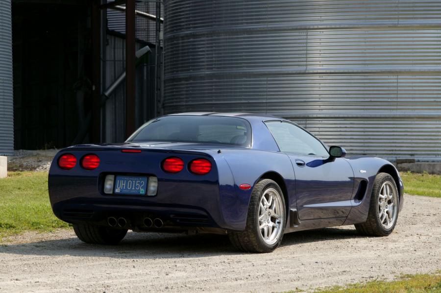  Chevrolet Corvette Z06 2001 года  (фото 26 из 73)